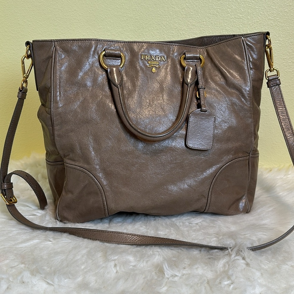 💯 Authentic Prada  Two-way Leather Tote Bag🍀 - Picture 11 of 17